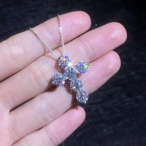 4.8 CTW CERTIFIED Moissanite Silver Cross Pendant Necklace. S925 SOLID SILVER.